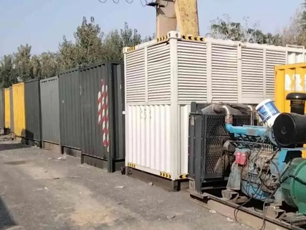 秭归200KW柴油发电机机组每小时油耗是多少？